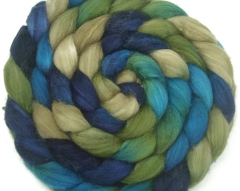 Handpainted Superwash BFL Nylon 80/20 Sock Roving - 4 oz. BLUE EYES - Spinning Fiber