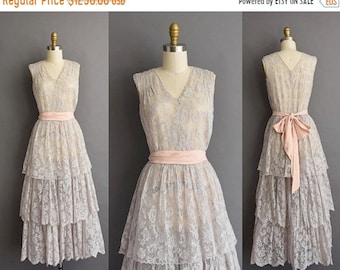 25% OFF SHOP SALE..//.. vintage 1930s dove gray french lace romantic tier wedding dress Small 30s vintage antique french lace party dress