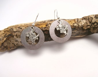 Earrings dangling rabbit charm