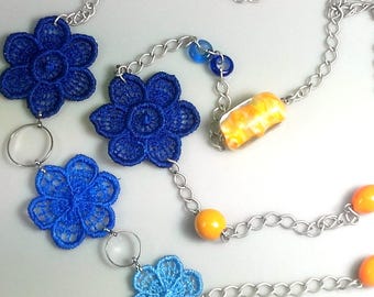 Collana con fiori in pizzo e Murano perle C001