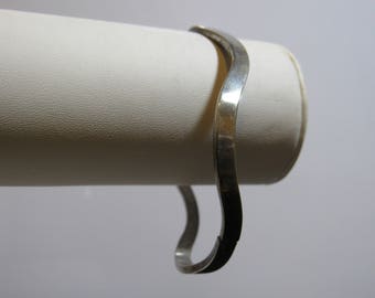 Bracelet marked 925