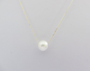 Freshwater pearl necklace, Single pearl necklace, 3 pearl necklace, 9ct gold pearl necklace, Floating pearl necklace, Made in the UK,