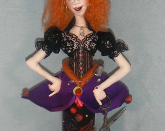 Practical Pindora - pincushion stump doll pattern.