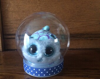 Waterless snowglobe with Beanie Baby Teeny Ty named Pennie