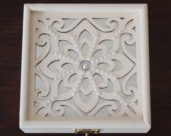 Elegant Ring Bearer Box! Jewelry Box, Wedding Keepsake Box.