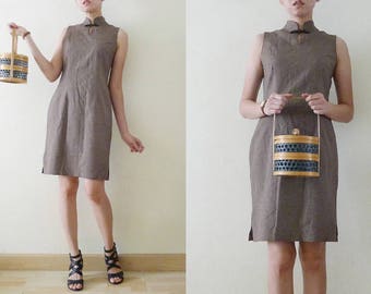 80s Brown and tiny white stripes Cheongsam / QiPao Chinese sleeveless mini dress, mandarin collar,oriental,Asian,exotic,grunge, classic, S-M