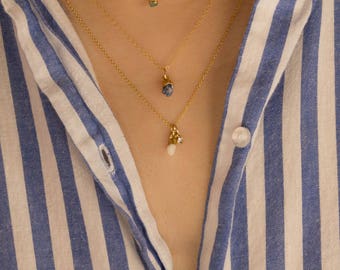 Raw Gemstone Layering Necklace, Raw Gemstone Necklace, Rough Crystal Choker Necklace, Delicate Necklace, Dainty Necklaces, Gold Choker Gift