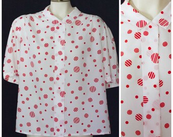 White short sleeve blouse with red polka dots from Judy Bond SIZE 24W