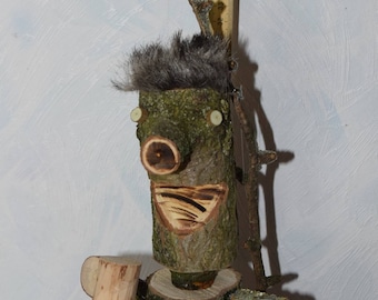 Holzfigur sitzend Kantenhocker Dingo Holz Bio Öko Handarbeit Deko Gartendeko