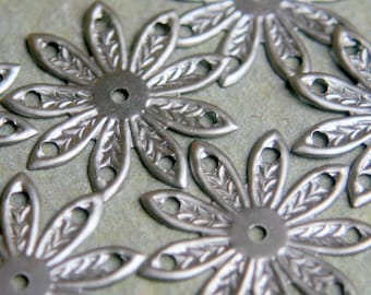 6 Vintage filigree metal flower findings