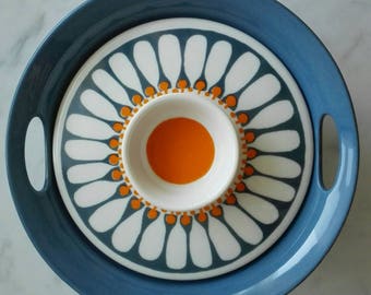 Figgjo Flint Norway big casserole with Lid. Designed by Turi Gramstad Oliver. "Daisy" Pattern. 23 cms