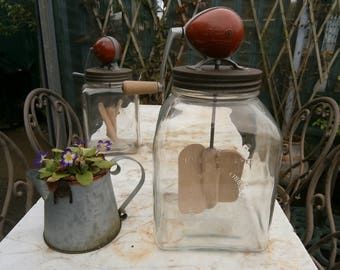Blow Butter Churn 60, 6 imperial quarts - Vintage