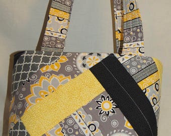 Quilted Flower Shoulder Bag