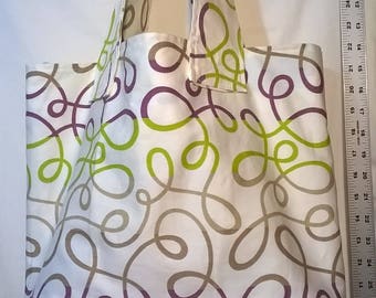 Loopy Pattern Tote w/ Burlap Bottom