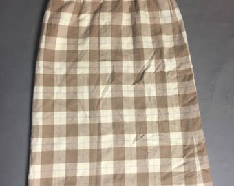 vintage 60s skirt / 1960s skirt / Pendleton / plaid skirt / wool skirt / wiggle skirt / pencil skirt 8126