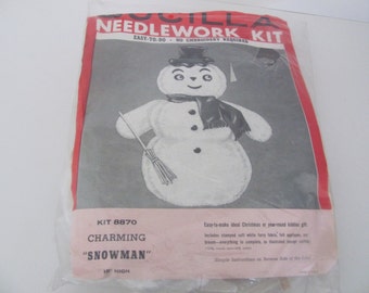 Vintage Bucilla Kit, 1960s Bucilla Christmas Snowman, Plush Snowman Decor, Bucilla Snowman Kit, Christmas Felt Kit, 1960s Christmas