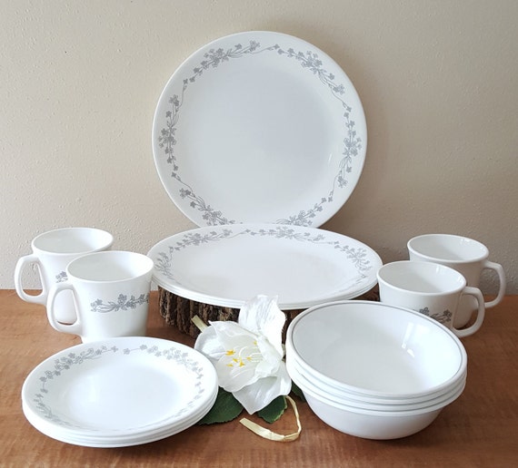 Corelle Ribbon Bouquet Corelle Dinnerware 16 Piece Set for 4 Corelle Ribbon Bouquet Corelle Dinnerware 16 Piece Set for 4