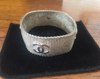 Vintage 90’s CHANEL CC Logos Silver Mesh Snake Chain Hook Clasp Choker Bangle Cuff