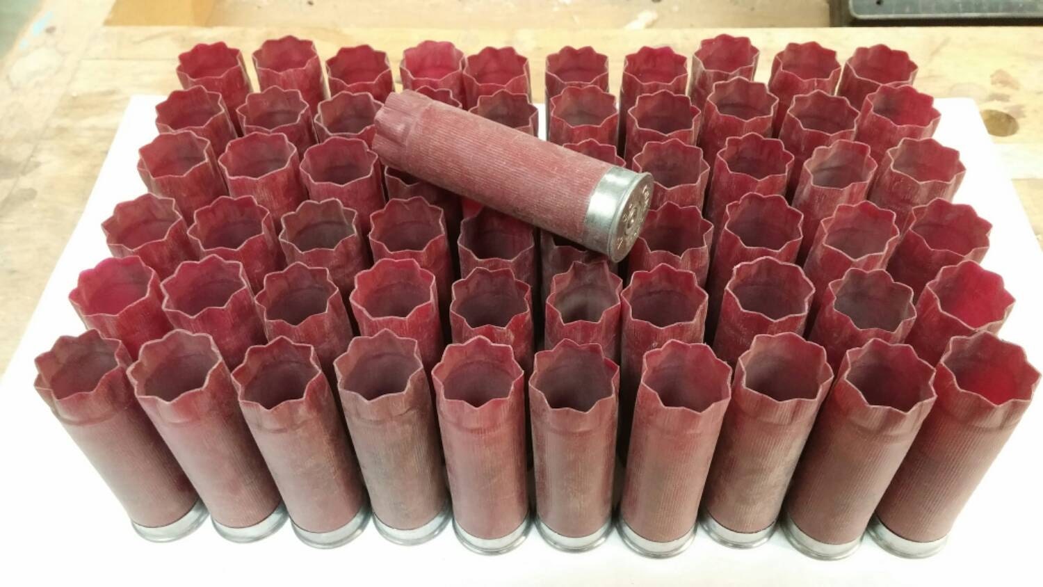 big lot of 200 empty shotgun shells or hulls 12 gauge shotgun shells christmas lights
