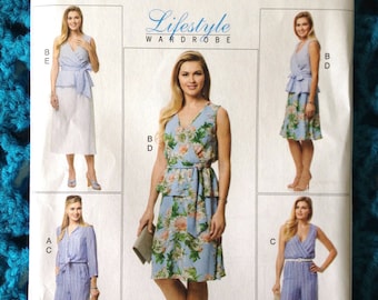 Butterick 6568, Misses Top, Sash, Jumpsuit And Skirt, Cropped Pants, Tie Front Top, Lifestyle Wardrobe, New uncut sewing pattern