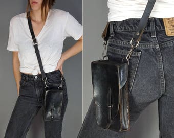 1950s 60s French Military Leather Bag Pouch | Black Leather Messenger Bag Ammo Bag Army Bag Cross body Belt Bag Pouch | Small
