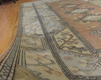 Masterpiece 1930-1940s 6'7"x10' Ivory-Gold Colors, Ushak Rug