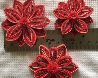 Paper quilled flowers