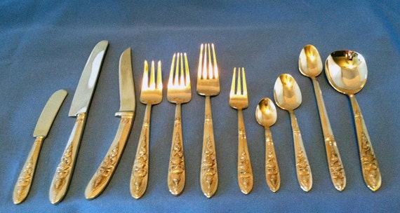 Polished 100 Pc Vintage Thai/Siam Flatware/Cutlery Polished 100 Pc Vintage Thai/Siam Flatware/Cutlery