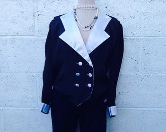 Vintage black/white tiny Polkadot blouse