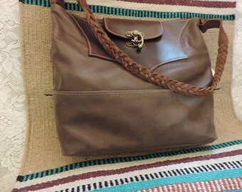 Handmade Leather Tote, The HOBO of the day...........More creative than the past.