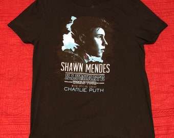 Shawn Mendes vintage Illuminate World tour concert t-shirt