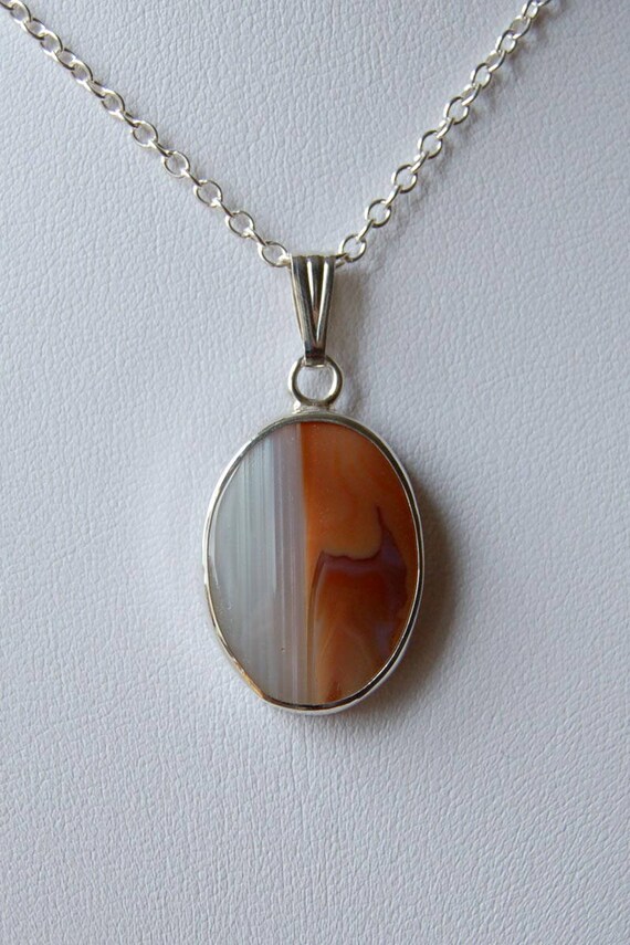Sterling Silver Scottish Agate pendant necklace from Montrose