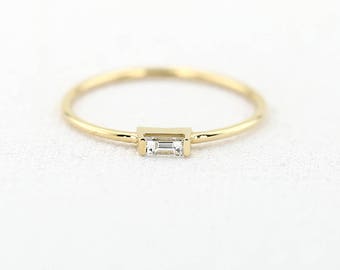 Baguette Ring / 14k Solid Gold Baguette Diamond Engagement Ring / Stacking Ring / Dainty Diamond Ring / Baguette Diamond Ring