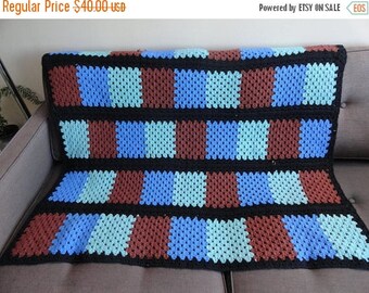 SALE Granny Square Crochet Blanket Throw - Vintage