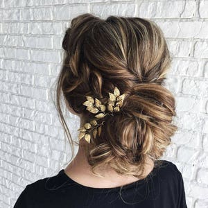 Beauty and the beast Wedding hair piece Bridal hair accessories hair comb Gold leaf hair pins Flower girl gift Bridal hairpin Prom hairpiece