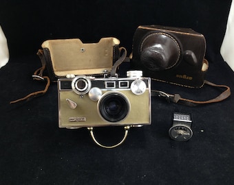 Vintage Argus 35 MM Camera with 50 MM Lens f 3.5 Coated Cintar with Full Leather Case and Argus Light Meter 01701