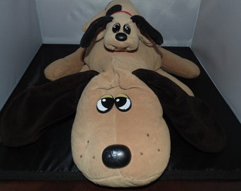 Two vintage pound puppies 1986 newborn Mom and baby