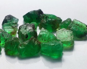 12.00 Cts 100% Natural Emerald Green Rough Lot Loose Mineral Raw Gemstone,Emerald Rough Gemstone, AAA Quality Rough Gemstone