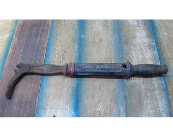 Vintage Antique Tool _ Slam Hammer Nail Puller Bridgeport Sur Grip -No.56