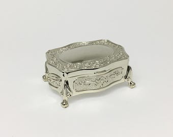 Wedding Arras Box and 13 Coins Silver Footed Heart Design Personalized Engraved