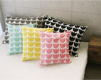 Scandinavian Style Big Tulip Pattern 20s Cotton Fabric