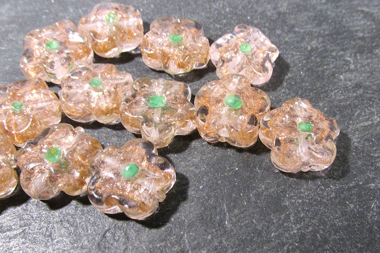 Pink Glass Flower Beads Lampwork Beads Twelve 12 FLOWER
