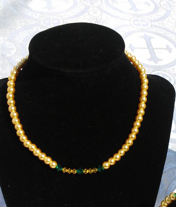Volianne (Heiress) Neck Gem
