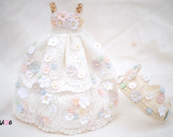Blythe länger Blumen Kleid mit Krone