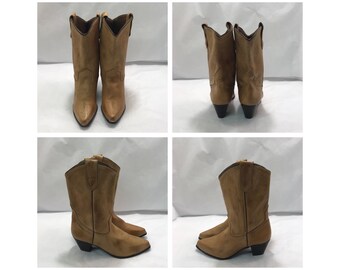 Vintage 70's tan leather western womens cowgirl boots sz: 9