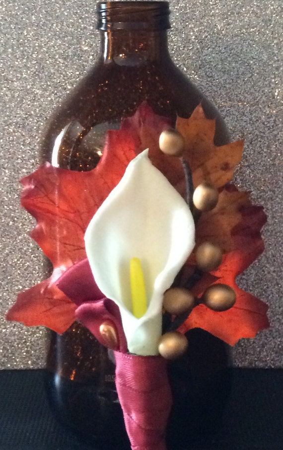 Fall rustic boutonnière