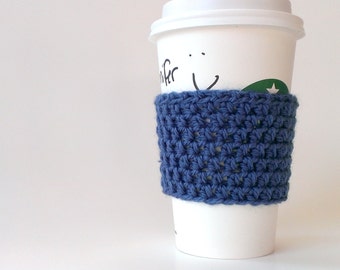 Crocheted coffee sleeve/cuff/cozy in teal blue
