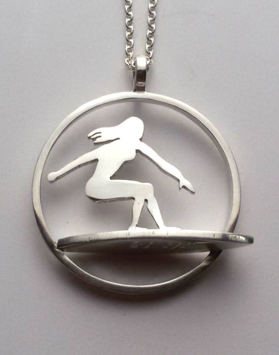 Surf colgante. Joyas surferas. Tabla de surf de plata
