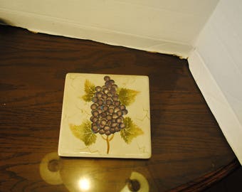 Cabernet Style Trivet to fit Cabernet Dishes