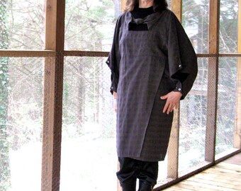 CUSTOM Dress in a wedge shape wraps in front and in back